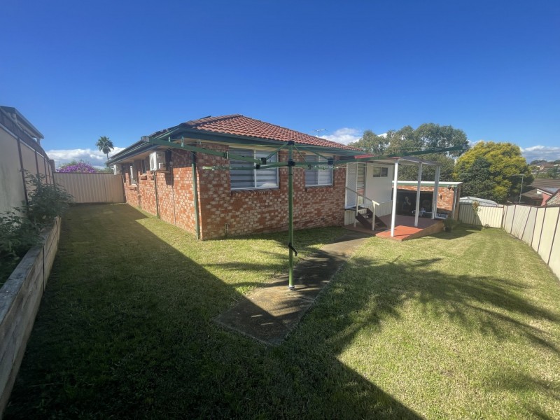 3 Japura Place, Kearns NSW 2558