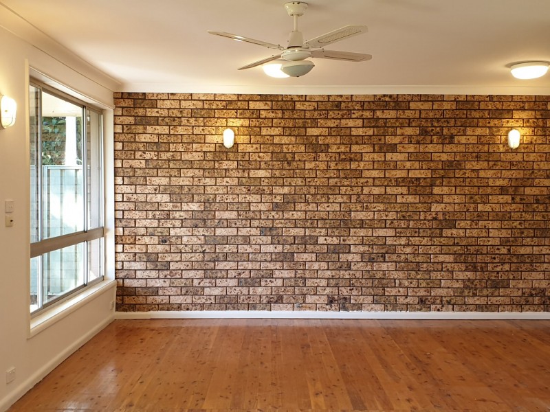 26 Bunbury Road, Macquarie Fields NSW 2564