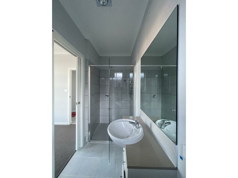 22 Herd Street, Oran Park NSW 2570