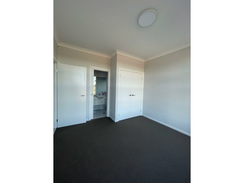 22 Herd Street, Oran Park NSW 2570