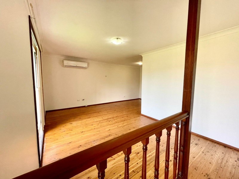 11 Chaperon Crescent, Minto NSW 2566