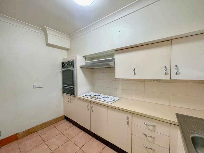 Unit 1/9-13 Surrey Street, Minto NSW 2566