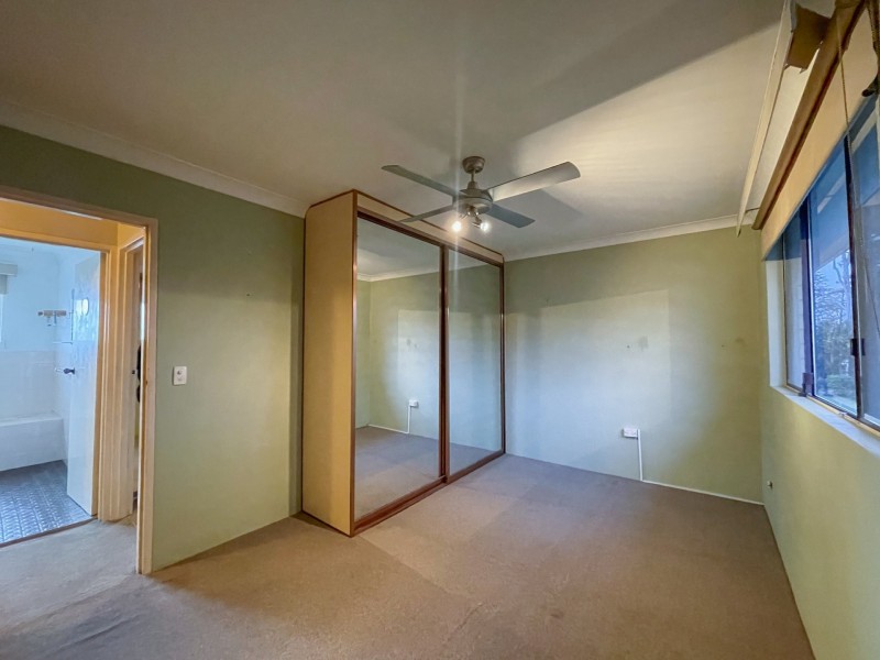 Unit 1/9-13 Surrey Street, Minto NSW 2566