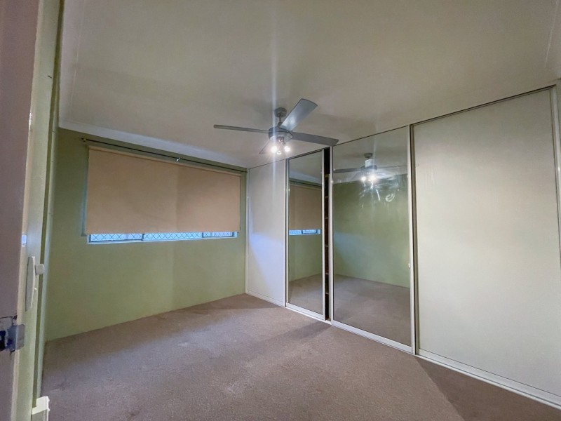 Unit 1/9-13 Surrey Street, Minto NSW 2566