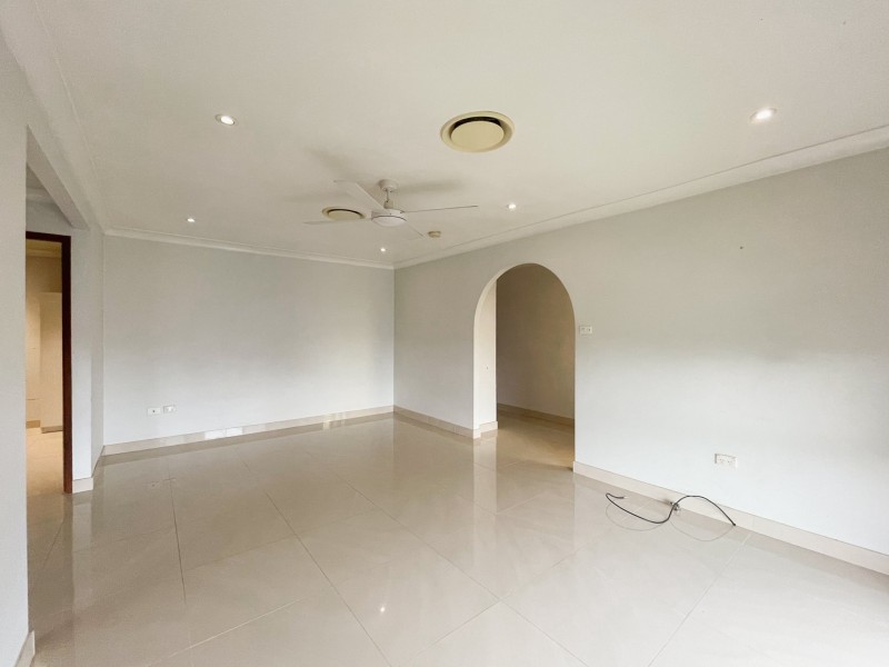 12 Hewitt Place, Minto NSW 2566