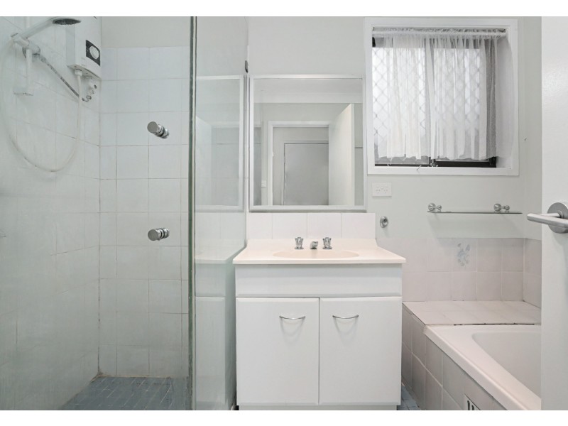 Unit 1 29 Blackwood Avenue, Minto NSW 2566