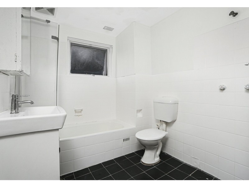 1/29 Blackwood Av, Minto NSW 2566