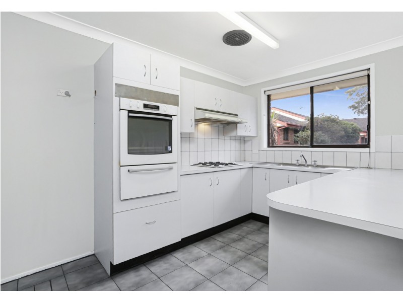 Villa 1/29 Blackwood Av, Minto NSW 2566
