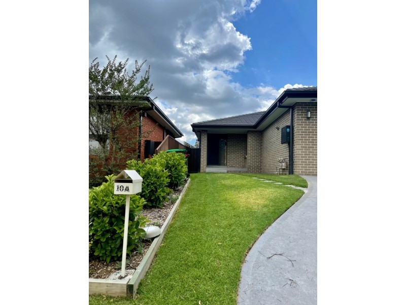10A Brennan Place, Minto NSW 2566