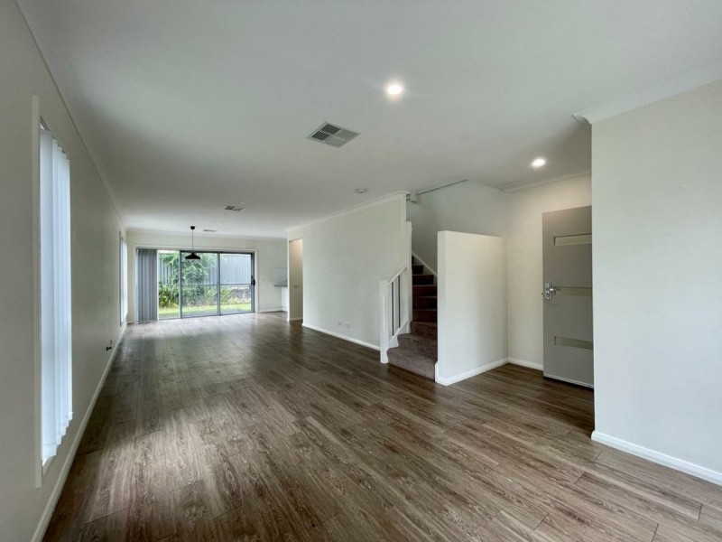 15 Corbett Close, Spring Farm NSW 2570