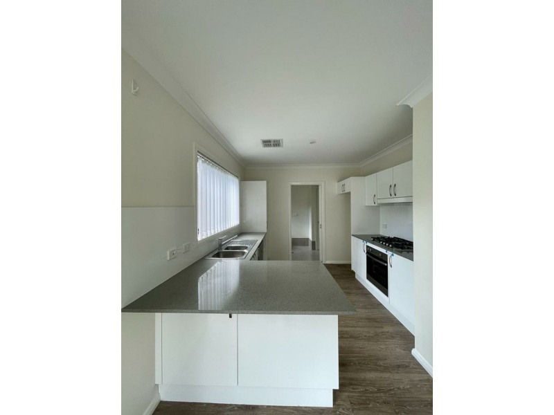 15 Corbett Close, Spring Farm NSW 2570