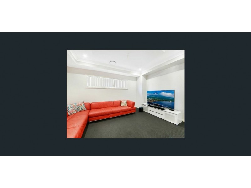 17 Pioneer Drive, Carnes Hill NSW 2171