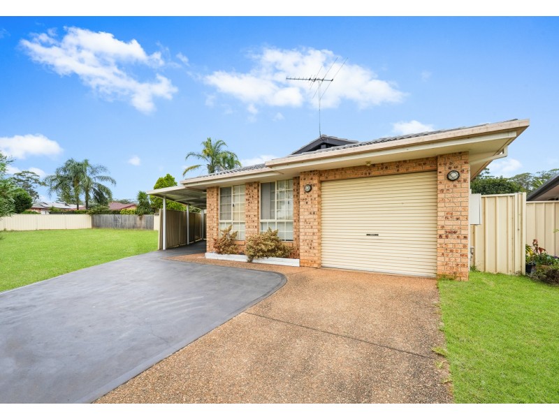 7 Poppy Place, Macquarie Fields NSW 2564