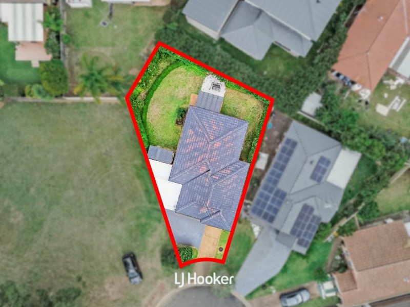 7 Poppy Place, Macquarie Fields NSW 2564