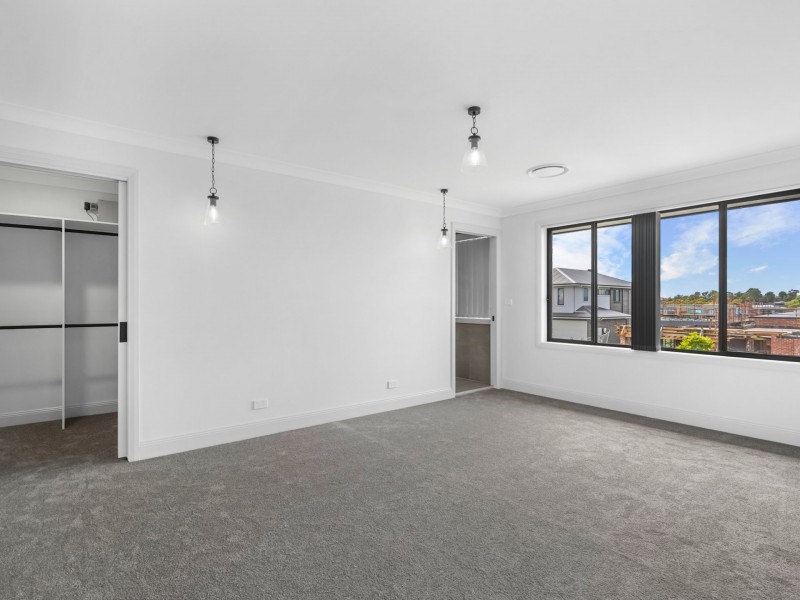 23 Fieldhouse Circuit, Campbelltown NSW 2560