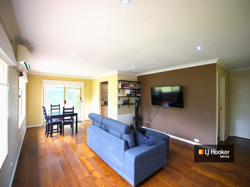 7 Poppy Place, Macquarie Fields NSW 2564