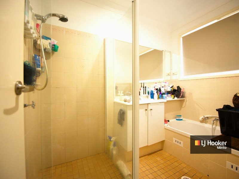 7 Poppy Place, Macquarie Fields NSW 2564