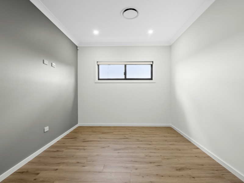 31A Fieldhouse Circuit, Campbelltown NSW 2560