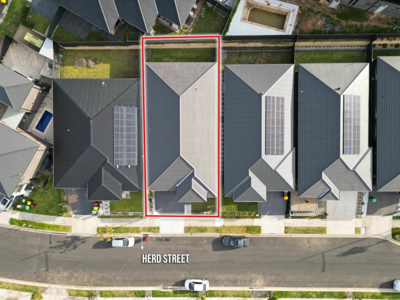 22 Herd Street, Oran Park NSW 2570