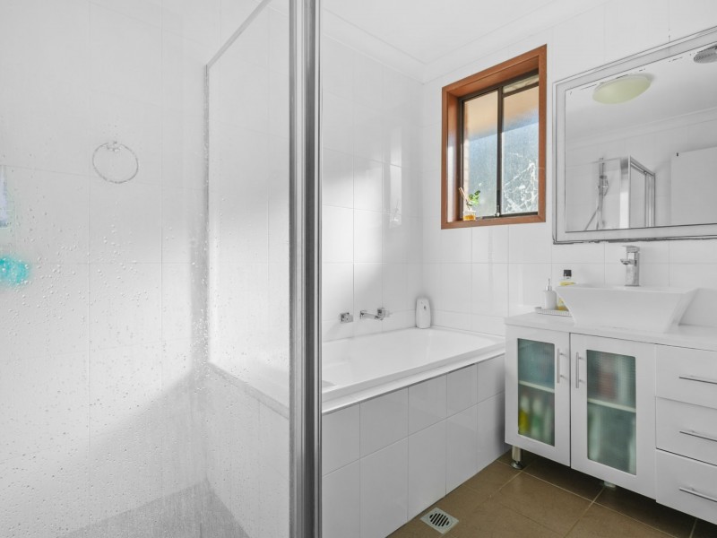 Villa 6/4 Mary St, Macquarie Fields NSW 2564