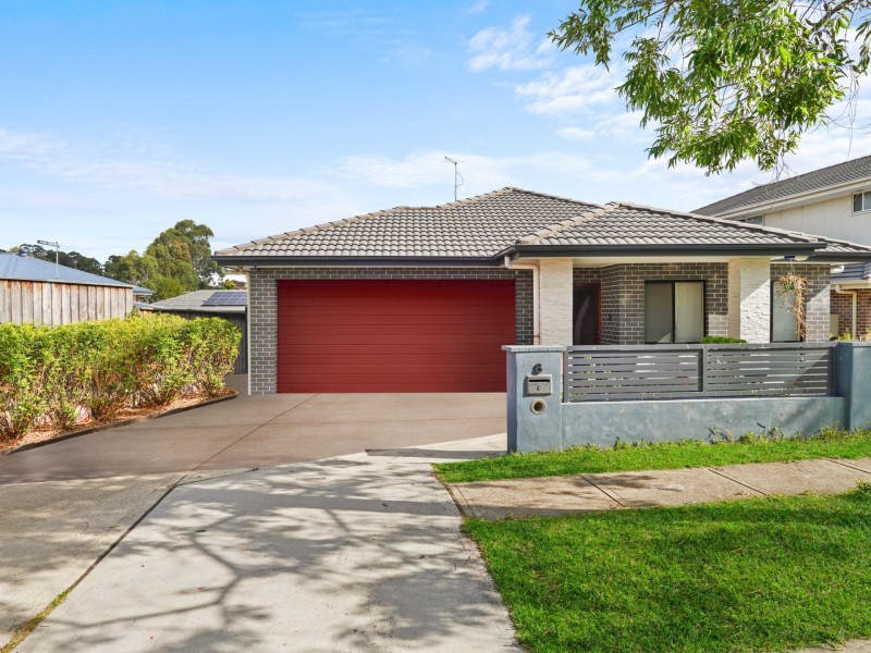 8 Yengo Street, Minto NSW 2566