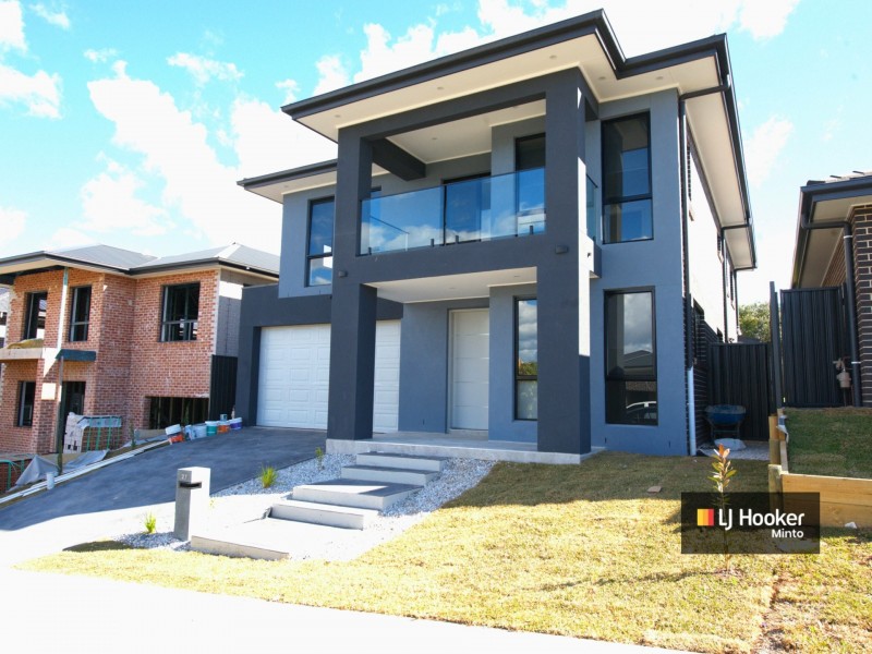 27 Fieldhouse Circuit, Campbelltown NSW 2560