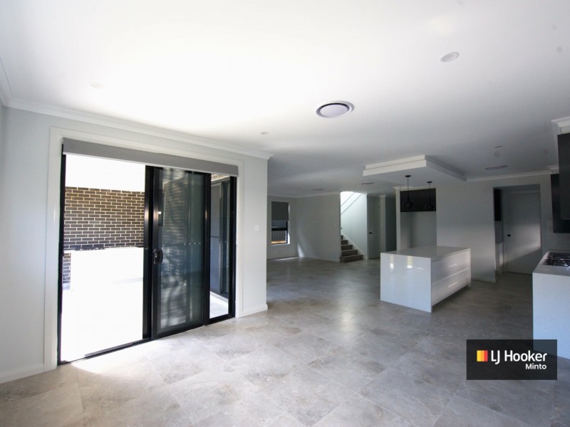 27 Fieldhouse Circuit, Campbelltown NSW 2560