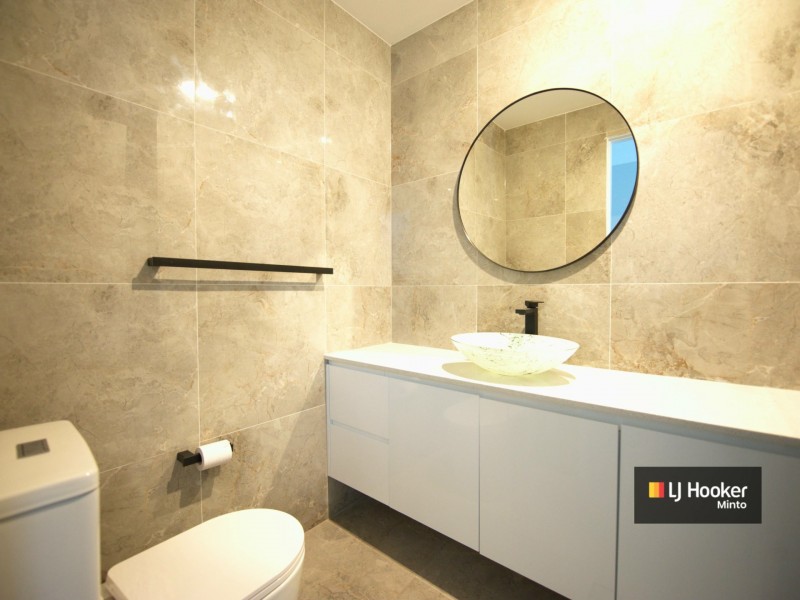 27 Fieldhouse Circuit, Campbelltown NSW 2560
