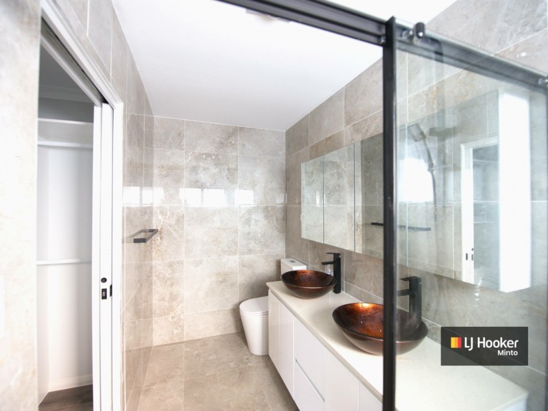 27 Fieldhouse Circuit, Campbelltown NSW 2560
