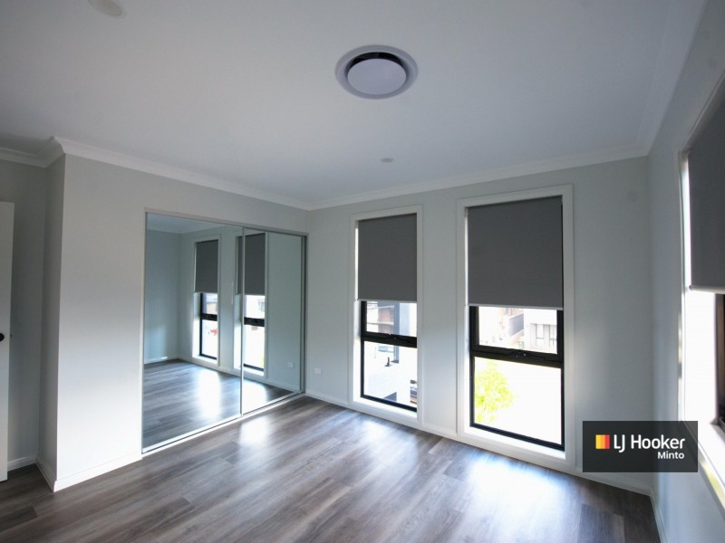 27 Fieldhouse Circuit, Campbelltown NSW 2560