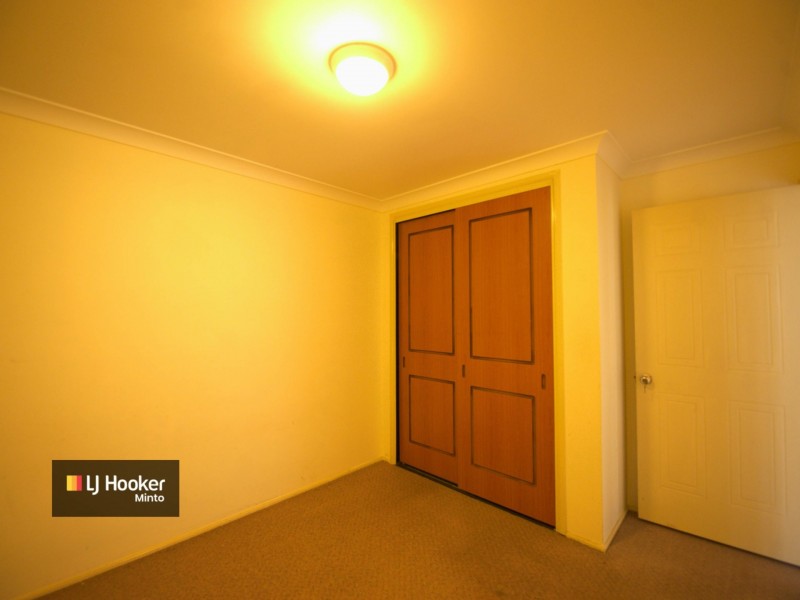 21 Norman Dunlop Crescent, Minto NSW 2566