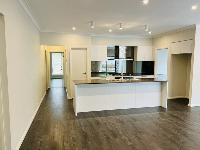4 Knox Street, Campbelltown NSW 2560
