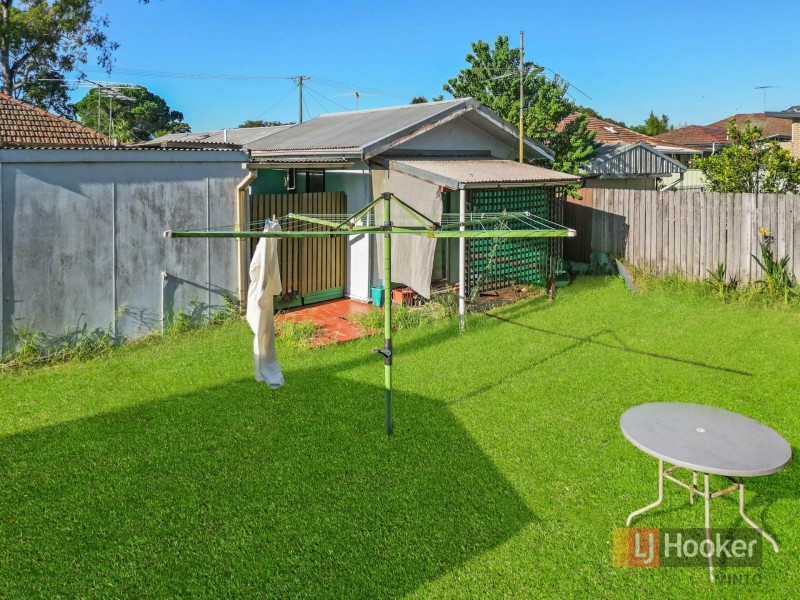 3 Lochee Avenue, Minto NSW 2566
