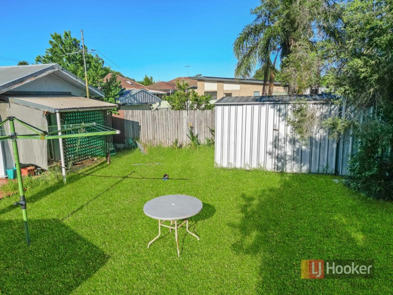 3 Lochee Avenue, Minto NSW 2566