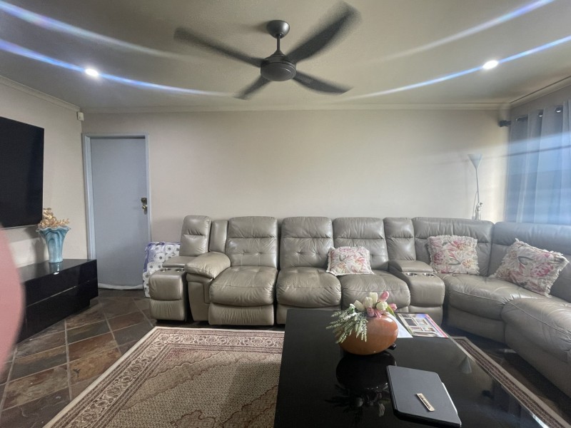 54 Goodsell St, Minto NSW 2566