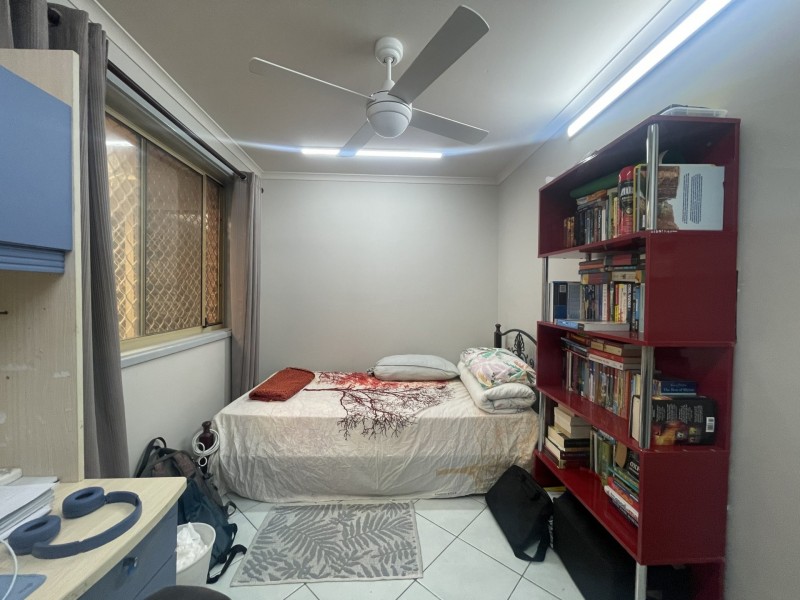 54 Goodsell St, Minto NSW 2566