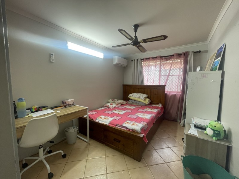 54 Goodsell St, Minto NSW 2566