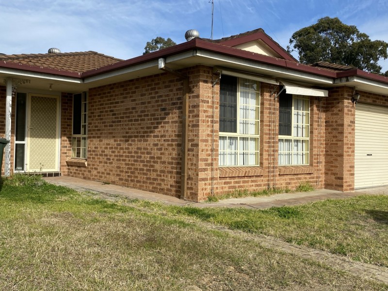 11 Blackwood Avenue, Minto NSW 2566