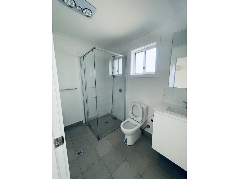 7A Lotus Pl, Macquarie Fields NSW 2564