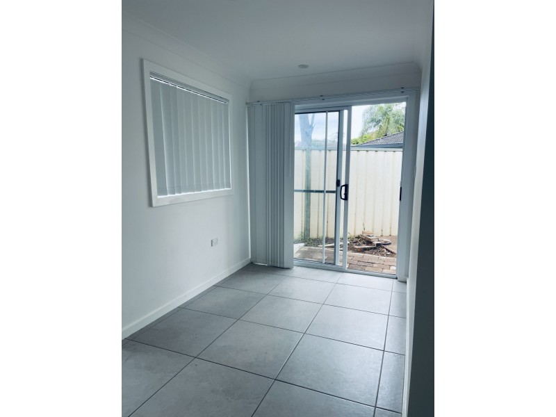 7A Lotus Pl, Macquarie Fields NSW 2564