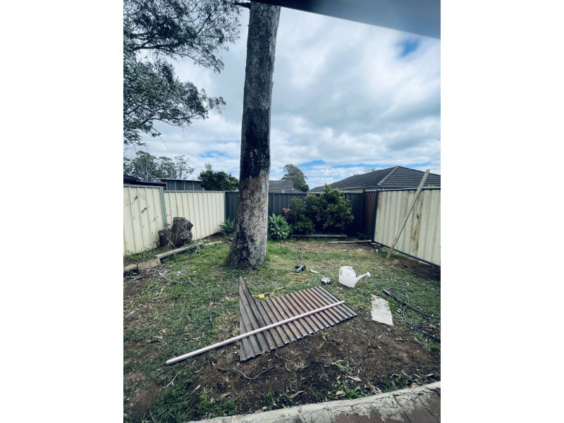 7A Lotus Pl, Macquarie Fields NSW 2564