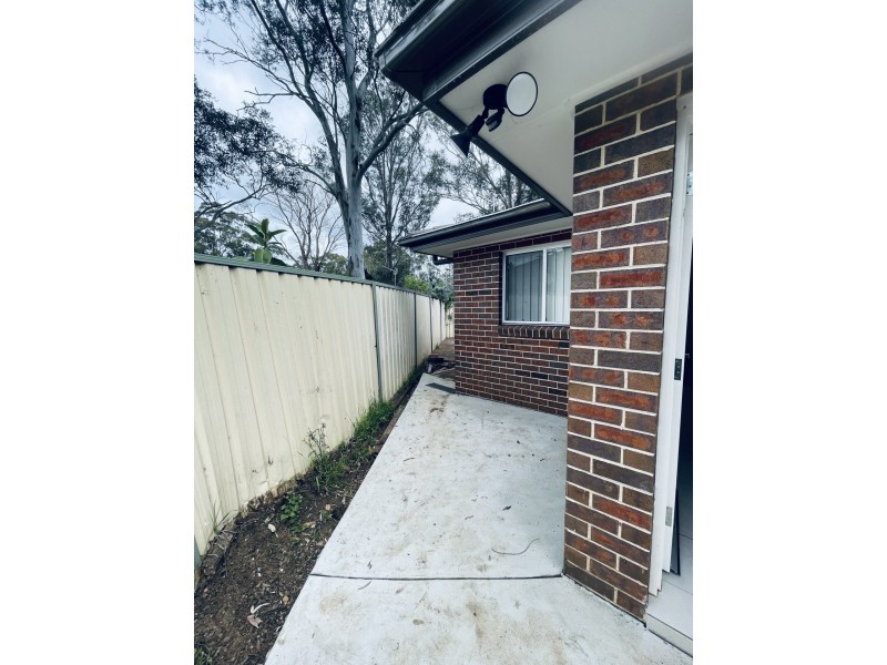 7A Lotus Pl, Macquarie Fields NSW 2564