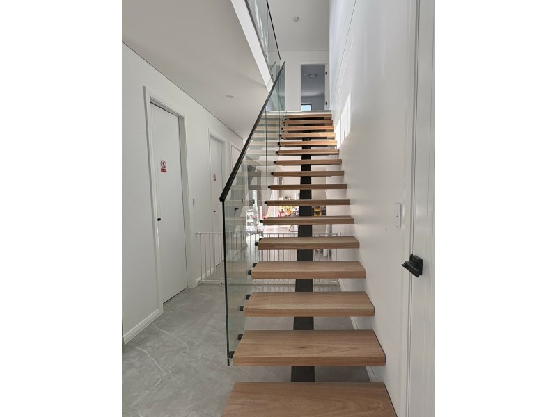 2A Croton Place, Macquarie Fields NSW 2564