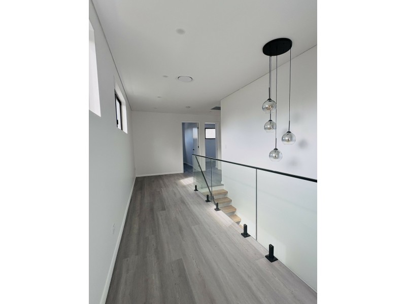 2A Croton Place, Macquarie Fields NSW 2564