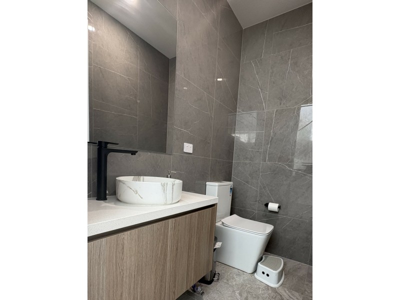 2A Croton Place, Macquarie Fields NSW 2564