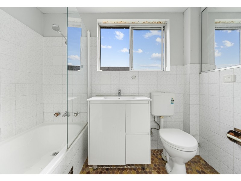 Unit 50 16 Derby St, Minto NSW 2566