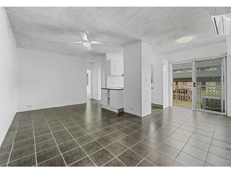 Unit 50 16 Derby St, Minto NSW 2566