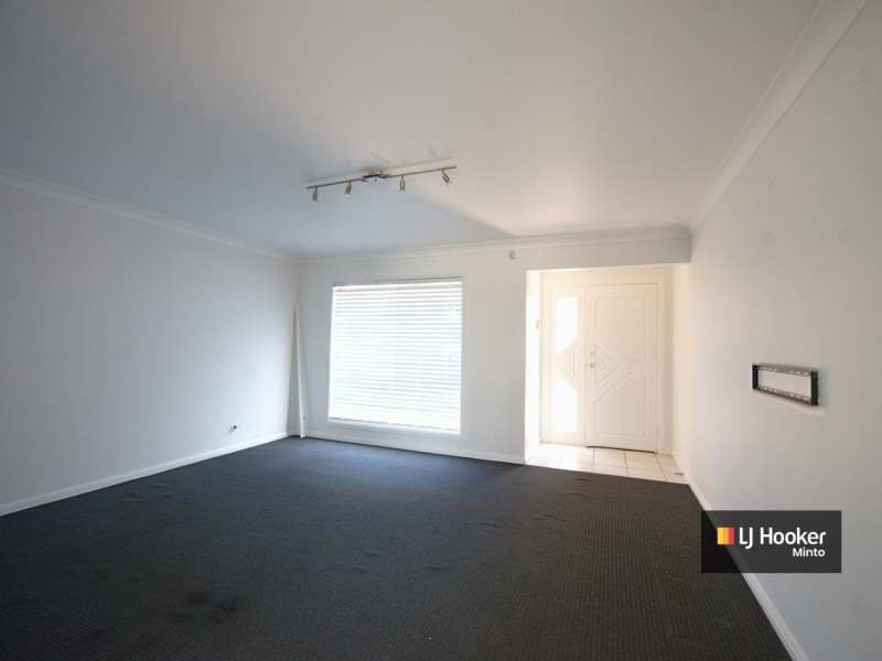 12 Dunalley Street, West Hoxton NSW 2171