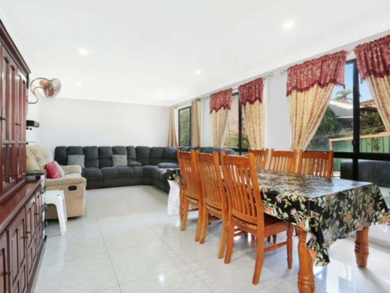 3 Ross Place, Minto NSW 2566