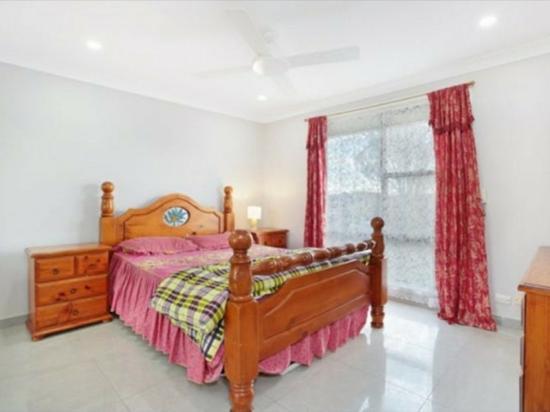 3 Ross Place, Minto NSW 2566